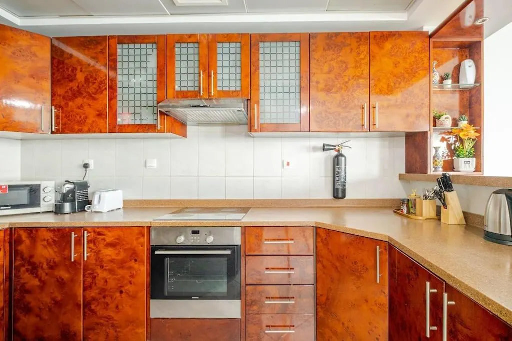 Elegant 2Br Apartment In The Heart Of Marina Dubai United Arab Emirates
