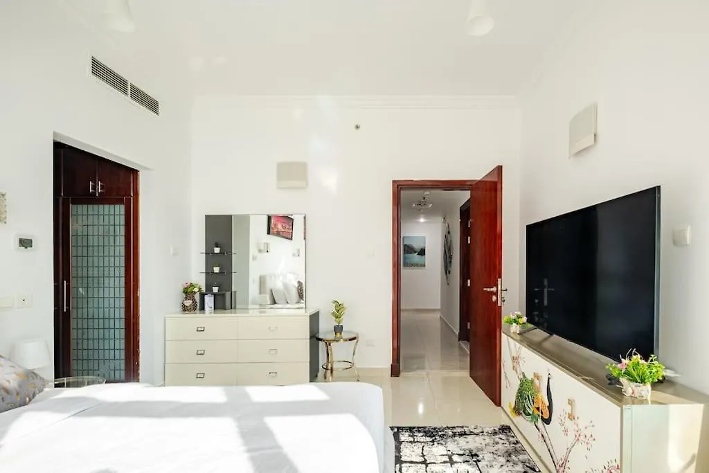 Elegant 2Br Apartment In The Heart Of Marina Dubai