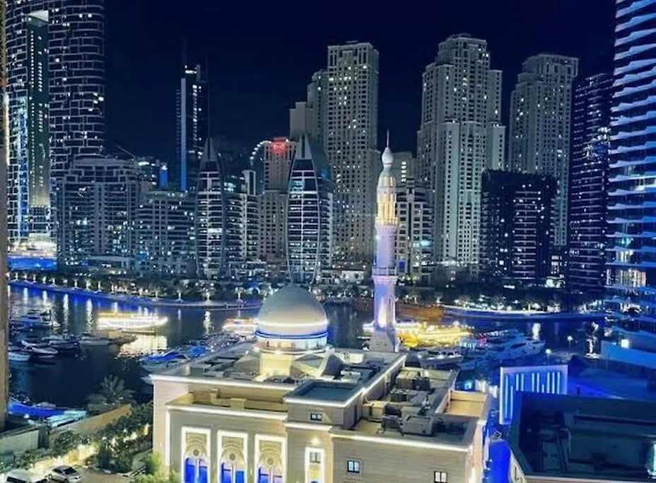Elegant 2Br Apartment In The Heart Of Marina Dubai United Arab Emirates